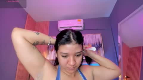 Snapshot of lilian_vergara chatting on 06-09-26, 06:41 holis soy lily chang no olvides el pulgar arriba es muy importante para mi 3 independent model online show from 06-09-26, 06:41