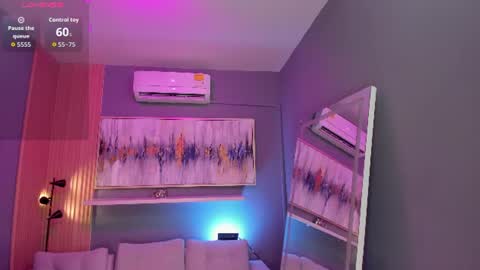Snapshot of lilian_vergara chatting on 06-12-26, 06:40 holis soy lily chang no olvides el pulgar arriba es muy importante para mi 3 independent model online show from 06-12-26, 06:40