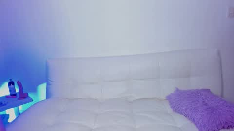 Sarai 18 year    online show from 11-28-25, 07:16