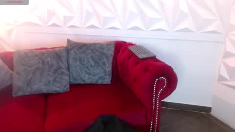 Snapshot of liliana_pink chatting on 03-18-26, 12:25 liliana online show from 03-18-26, 12:25