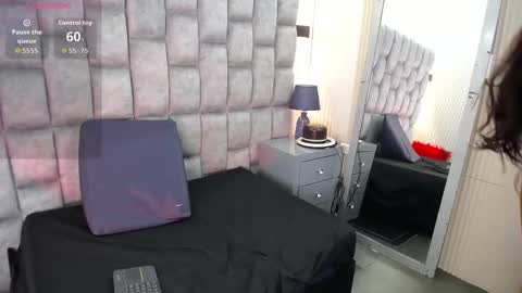 Snapshot of liliana_pink chatting on 03-19-26, 12:47 liliana online show from 03-19-26, 12:47