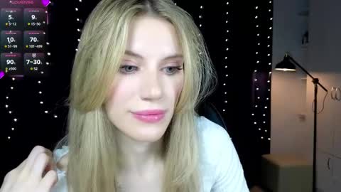 Snapshot of lilianna_wilde chatting on 03-08-25, 05:01 Anna online show from 03-08-25, 05:01