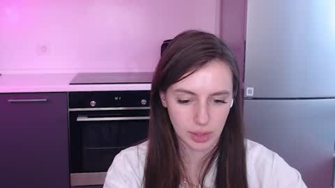 Snapshot of liliatlu chatting on 06-11-26, 02:53 Lilu online show from 06-11-26, 02:53