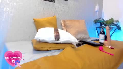 Lili Cooper online show from 02-23-25, 03:02