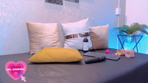 Lili Cooper online show from 03-06-25, 10:26