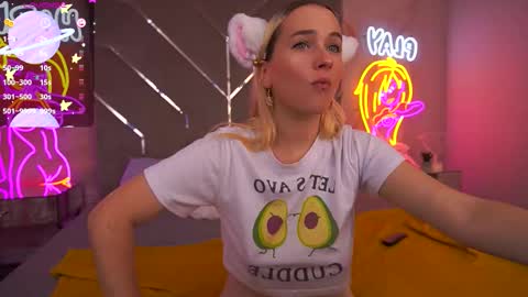 lilielfie online show from 10-04-25, 01:09