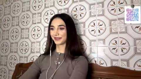 Snapshot of lilihalvorsen chatting on 11-26-25, 10:11 Lina online show from 11-26-25, 10:11