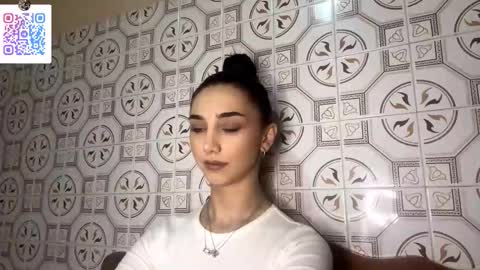 Snapshot of lilihalvorsen chatting on 12-02-25, 10:27 Lina online show from 12-02-25, 10:27