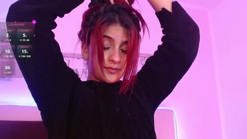 Lilith Savett online show from 01-28-25, 07:42