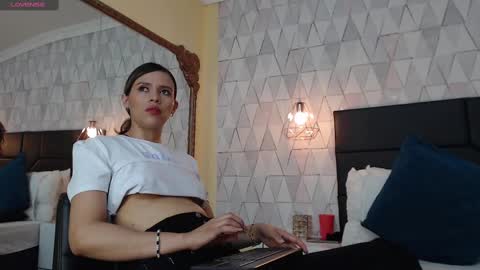 Snapshot of lilijensen chatting on 09-08-25, 09:25 LilyJensen online show from 09-08-25, 09:25