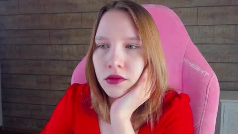 LiliLinn online show from 03-28-26, 05:51