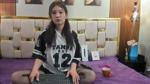 Snapshot of lilimini032 chatting on 05-11-26, 08:50 lilimini online show from 05-11-26, 08:50