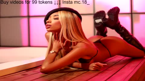 Snapshot of lilipinkette chatting on 01-06-25, 02:58 Lili online show from 01-06-25, 02:58