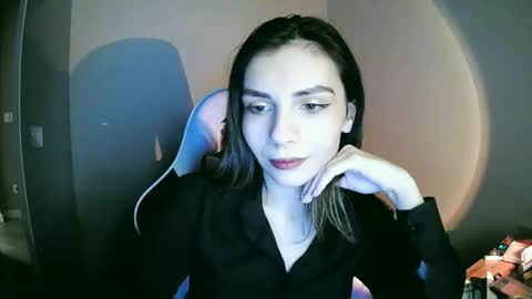 lilirose online show from 12-21-24, 04:36