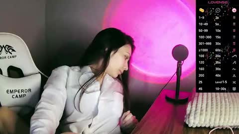 lilirose online show from 10-02-25, 05:42