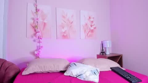 Snapshot of lilirousee chatting on 03-01-26, 02:02 lilirousee online show from 03-01-26, 02:02