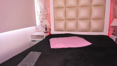 Snapshot of lilit_jade chatting on 01-13-25, 02:00 Lilit online show from 01-13-25, 02:00