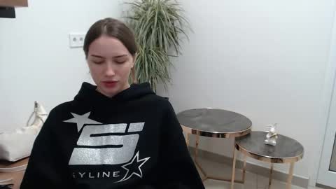 Snapshot of lilit_sweet_ chatting on 10-28-25, 10:52 lilit_sweet_ online show from 10-28-25, 10:52