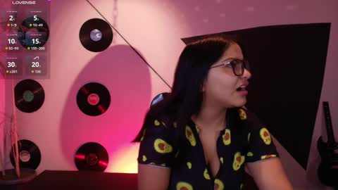 Lilith and Khloe  online show from 09-25-25, 11:25