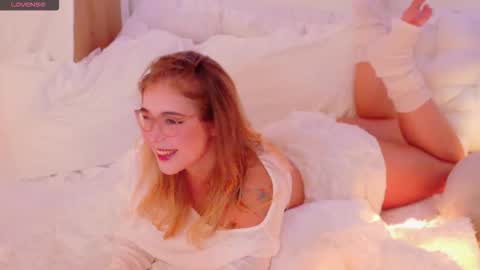 Lilith Bonheur online show from 12-01-25, 12:43