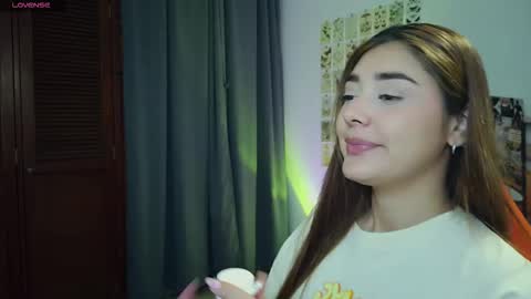 Snapshot of lilith_cruzz chatting on 02-27-26, 02:11 Lilith online show from 02-27-26, 02:11