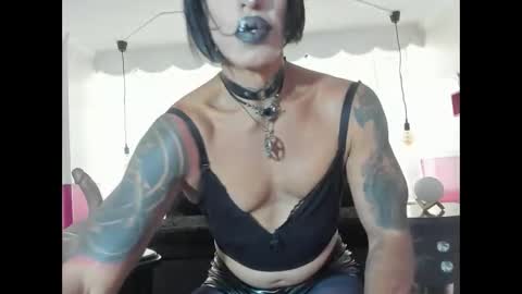 Snapshot of lilith_madame_satan chatting on 03-08-26, 04:22 lilith_madame_satan online show from 03-08-26, 04:22
