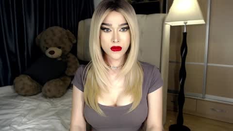 Snapshot of lilith_mazikeen69 chatting on 12-10-24, 02:27 QUEEN LILITH BORBON online show from 12-10-24, 02:27