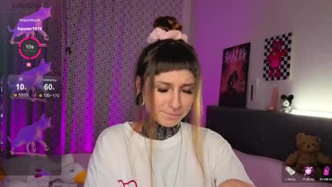 lilith_poison online show from 11-12-25, 06:19