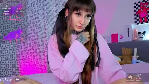 lilith_poison online show from 04-05-26, 06:38
