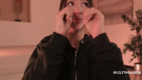 Snapshot of lilith_sage_ chatting on 11-07-25, 12:05 lilith_sage_ online show from 11-07-25, 12:05