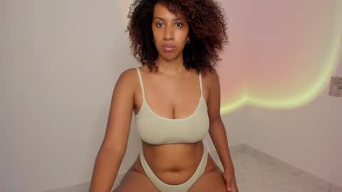 Alejandra  online show from 01-12-25, 11:58