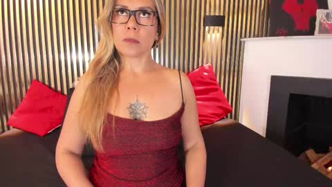   online show from 10-11-25, 05:44