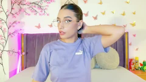 Snapshot of lilithcapri777 chatting on 05-18-26, 09:48 Lily online show from 05-18-26, 09:48