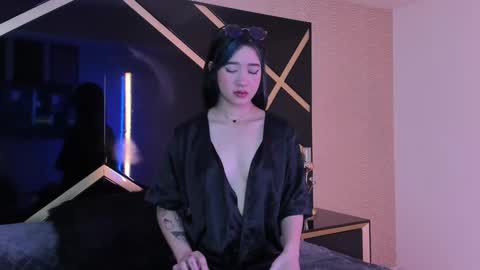 Snapshot of lilithcary chatting on 01-12-25, 08:03 Lilith online show from 01-12-25, 08:03