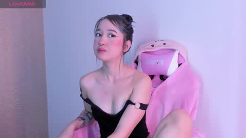 Snapshot of lilithcary chatting on 02-05-25, 08:04 Lilith online show from 02-05-25, 08:04