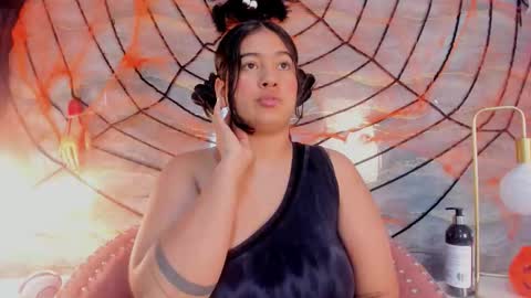 lilithcb_ online show from 10-18-25, 09:59