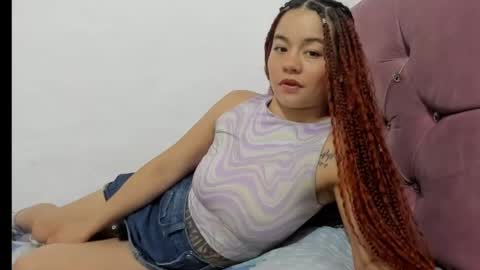 Snapshot of lilithintheeden chatting on 12-19-24, 06:23 Lilith online show from 12-19-24, 06:23