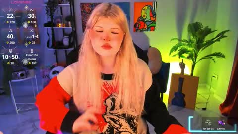 Snapshot of lilithnelson chatting on 09-27-25, 06:02 LilithNelson online show from 09-27-25, 06:02