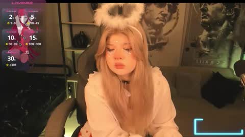 LilithNelson online show from 10-31-25, 10:00