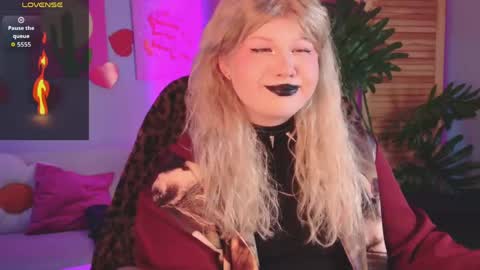 LilithNelson online show from 04-10-26, 01:11