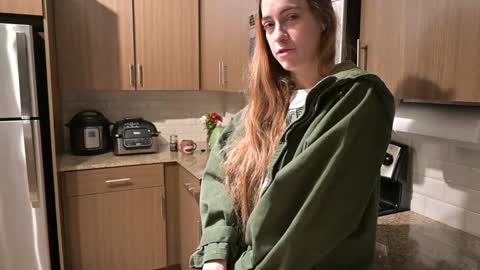 L online show from 12-25-24, 02:02