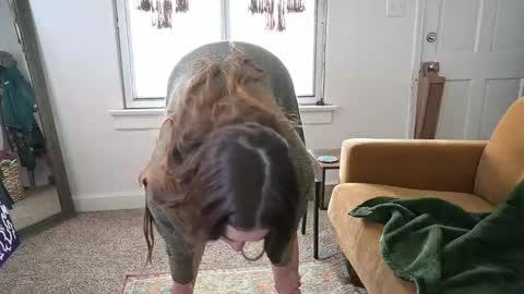 L online show from 01-06-26, 06:33