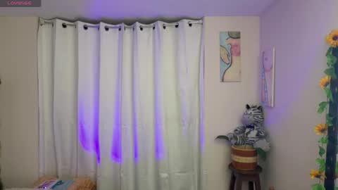 Lele online show from 04-15-26, 06:53