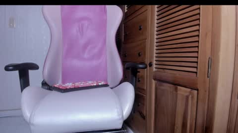 lilithsabeth online show from 12-26-24, 05:15