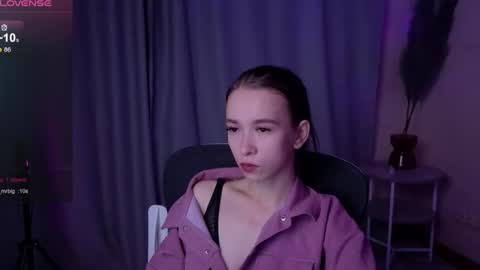 Snapshot of lilithstrangfor chatting on 11-28-25, 02:31 lilithstrangfor online show from 11-28-25, 02:31