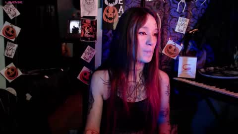 Call me Lilith online show from 10-18-25, 01:34