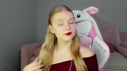 lilitrosen online show from 10-13-25, 05:35
