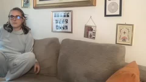 Snapshot of lill_daddysgirl chatting on 11-17-25, 06:24 lilldaddysgirl online show from 11-17-25, 06:24