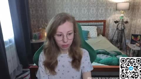Snapshot of lill_mary chatting on 04-28-26, 01:59 Maria online show from 04-28-26, 01:59