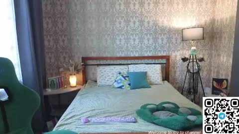 Snapshot of lill_mary chatting on 04-29-26, 02:04 Maria online show from 04-29-26, 02:04